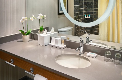Coal Harbour Hotel | Hyatt Regency Vancouver