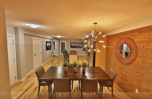 Downtown Edmonton Apartment | Ice District 2 Kings Underground Park Patio