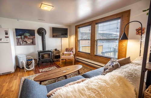 Downtown St. John's Cottage | Iconic Battery Cottage|Signal Hill|Sea&City Views