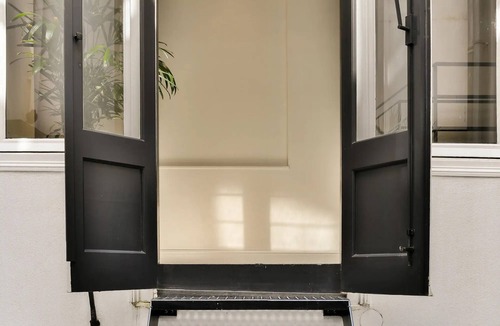 Grachtengordel-West Apartment | Iconic Luxurious Canal House in Famous Amsterdam Canal District | Boutique Stay!