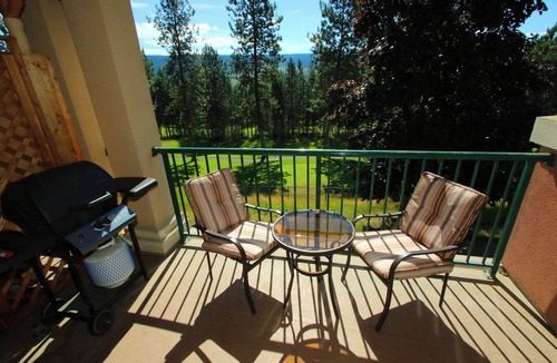 Quail Ridge Apartment | Ideal Studio Near The Airport! (203B)