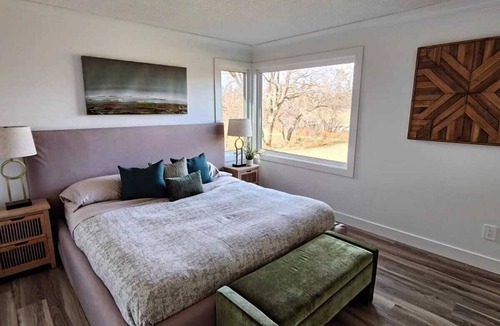 Sherwood Park Other | Idyllic Farmhouse Retreat - Mera Pind
