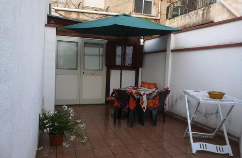 Mondello House | Il Grillo Mondello