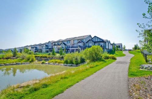 Airdrie Apartment | Immaculate suite in Airdrie