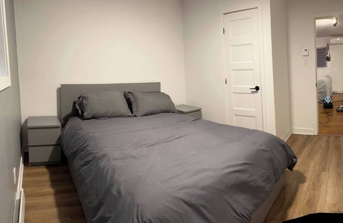 Rawdon Apartment | In the heart of the Village - Apartment #1