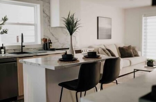 Dalhousie Apartment | Inch Arran Escape - Waterfront, king bed, D/W, Firepit