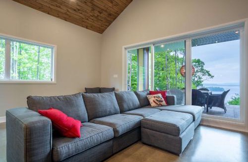 Cheneville Ski Chalet | Incredible view Pool table - Horizon sur le lac