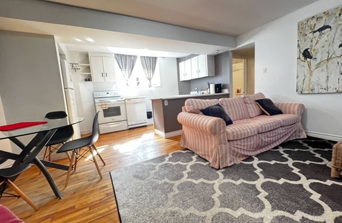 South End Apartment | Inglis Heritage: Cozy 2-BDRM near Waterfront