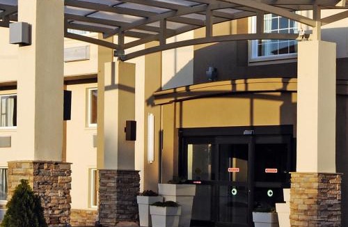 Truro Hotel | Inn on Prince Hotel and Conference Centre Truro