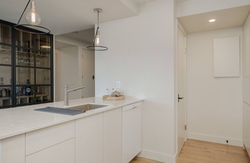 Inner Harbour Condo | Inner Harbour Seascape - Views Views Views!