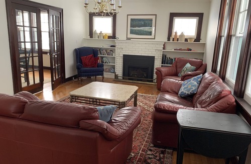 Loyalist House | Island Home in Stella- steps to the lake
