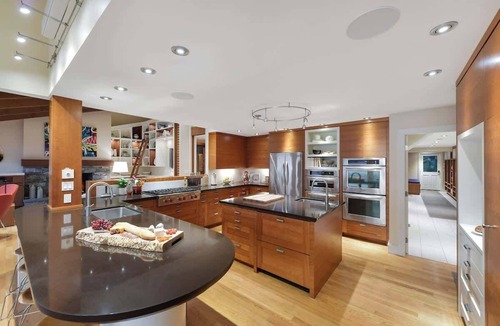 Brentwood Bay House | Island Luxury Oceanside Estate
