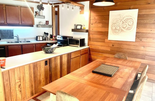 Heriot Bay House | Island Time - Quadra Island Vacation Home
