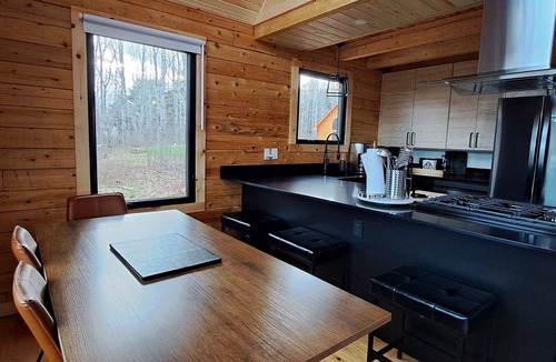 Antigonish County House | Islander Lodge - Lochaber Lake Lodges
