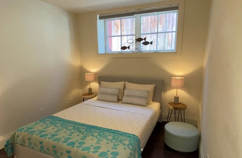 Riley Park-Little Mountain Apartment | *It's not too late!* NEW Listing by Super Host