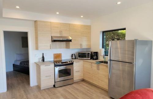 Bowen Island Apartment | J and Js