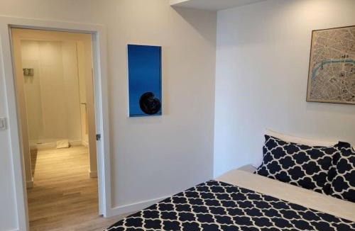 Bowen Island Apartment | J and Js