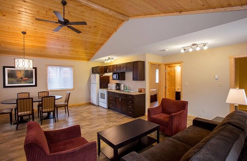 Jasper East Cabin | Jasper East Cabins