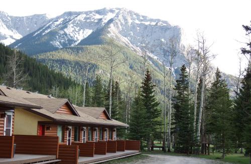 Jasper East Resort | Jasper Gates Resort
