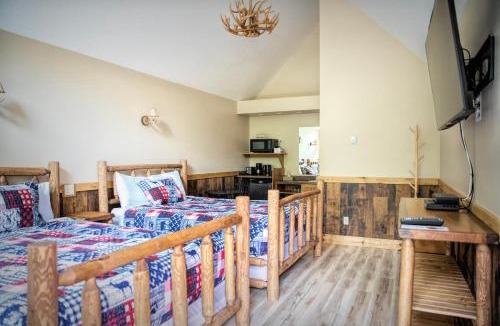 Jasper East Resort | Jasper Gates Resort