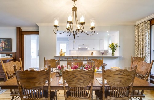 Grey Highlands House | Jasper Stuart is Elegance found in the rustic beauty of Ontario's Beaver Valley