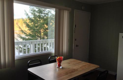 Clearwater Hotel | Jasper Way Inn Resort & Campground