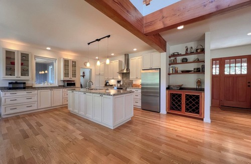 Tofino House | Jensen's Bay Getaway-S. Chesterman, Inlet Views!