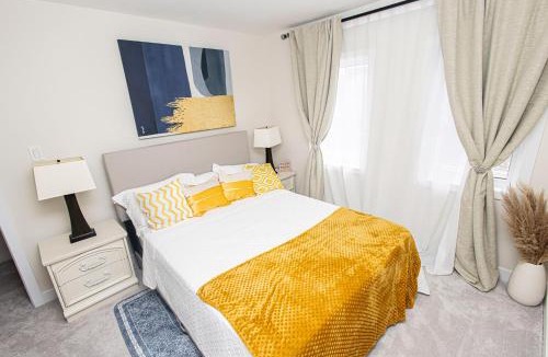 Welland House | JNShortStay- Niagara Falls Area Hidden Gem