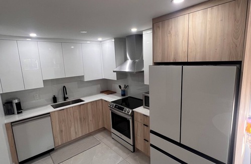 Laval Apartment | Junior Suite LavalnFreshly renovated apartment with High-end appliances