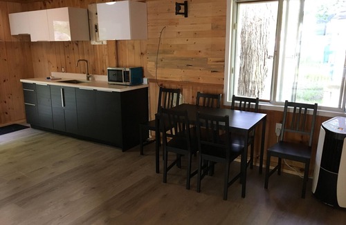 Algonquin Highlands Cottage | KAYAKS * CANOE * PADDLE BOARDS * WIFI * SATELLITE TV