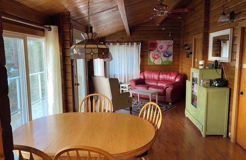 Keats Island House | Keats Island Paradise - Mission Cottage