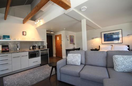 Kemptville Hotel | Kemptville Suites