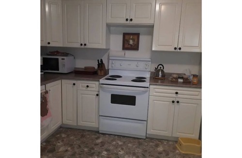 West Newton - Highway 10 Apartment | Kevin's adorable place