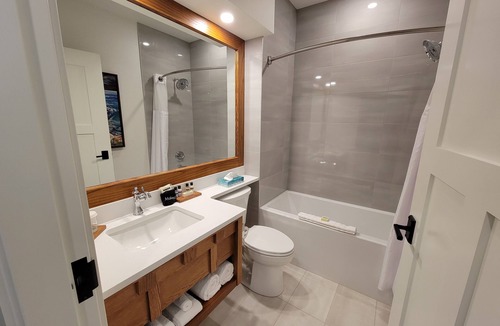 Waterton Park Hotel | Kilmorey Lodge