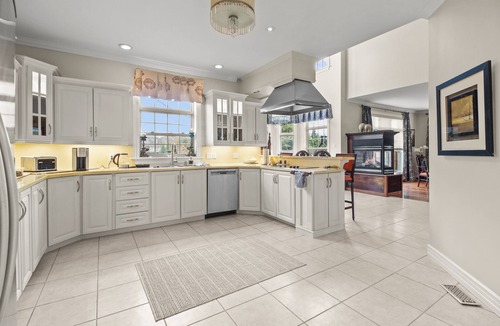 Terra Nova House | King William Manor | 3 Bed | 3.5 Bath | Garage | BBQ