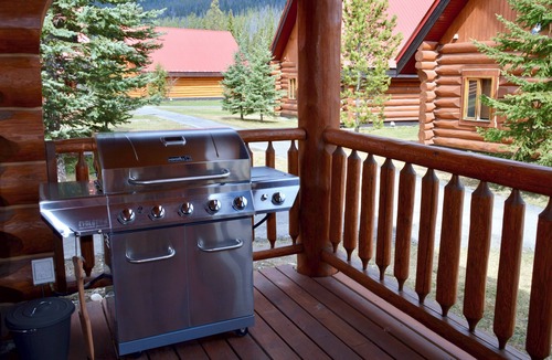Golden Cabin | Kingmik Chalet - west gate of YOHO National Park