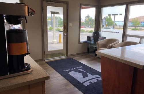 Fort Erie Hotel | Knights Inn Fort Erie