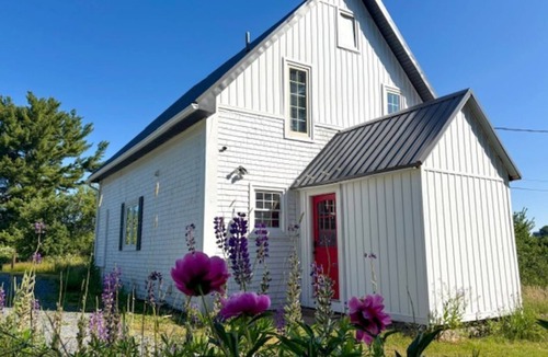 Mahone Bay House | Knotting Hill - A Storybook Stay in Mahone Bay