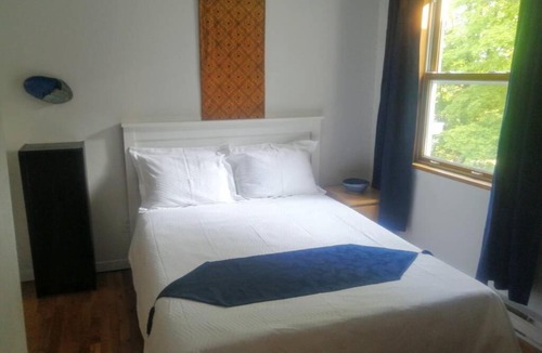 Waterloo Apartment | L'Alcôve des Céramistes