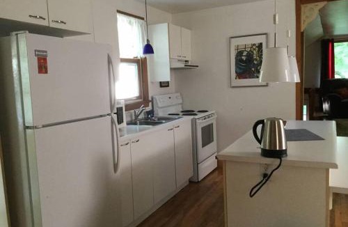 Waterloo Apartment | L'Alcôve des Céramistes