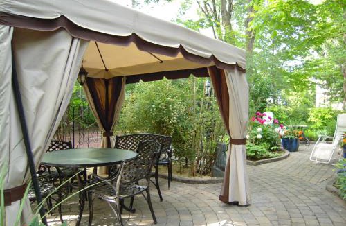 Montcalm Bed & Breakfast | L'Arvidienne Couette et Café