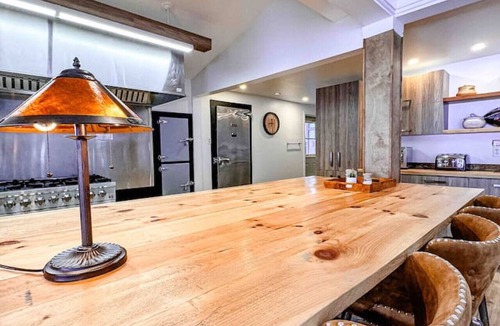 Saint Donat Ski Chalet | L'auberge du Lac Provost - Spa, Lac, Billard & Ski