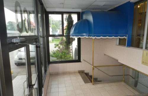 Dorval Hotel | L'Auberge de l'Aeroport Inn