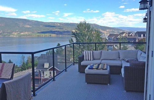 Central Okanagan Cottage | La Casa Lakeview Cottage - 3bdrm/3bath