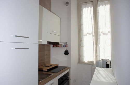 Civitavecchia Apartment | La finestra sul Pincio, Appartamento a due passi dalla stazione e dal porto.