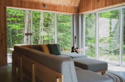 Chertsey Ski Chalet | La Havre Gris - Relax and enjoy