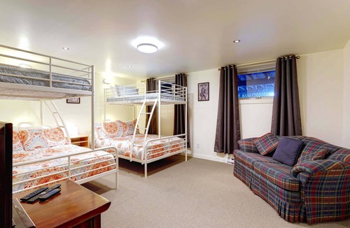 Saint-Didace Ski Chalet | La luz del dia ~ Spa & BBQ ~ Lakeside