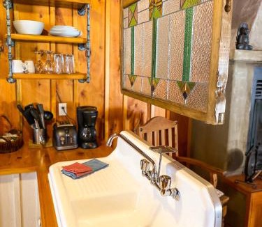 Sainte-Adele Ski Chalet | La Sapinette