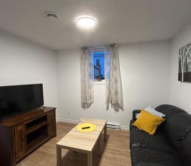 Sainte-Foy-Sillery-Cap-Rouge Apartment | La voûte de la gare