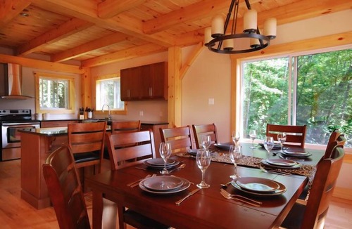 Les Collines-de-l'Outaouais Regional County Municipality Cottage | Labrador Lodge - Luxury Timber Frame Cottage